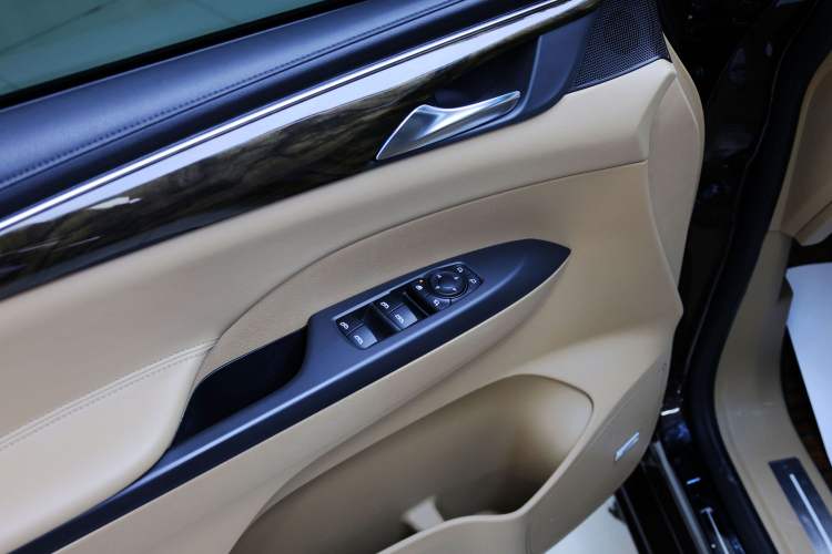 Used Buick GL8 2018 ES 28T Flagship Model China VI Standard
