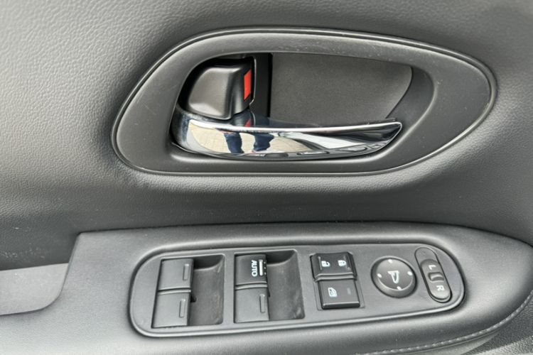 Used Honda XR-V 2017 1.8L EXi CVT Comfort Version
