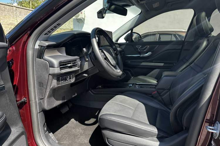 Used Lincoln Corsair 2022 Revised Version 2.0T Two-Wheel Drive Luxury Edition
