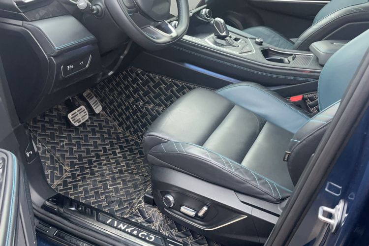 Used Lynk & Co 05 2020 2.0TD Two-Wheel Drive Shine Halo
