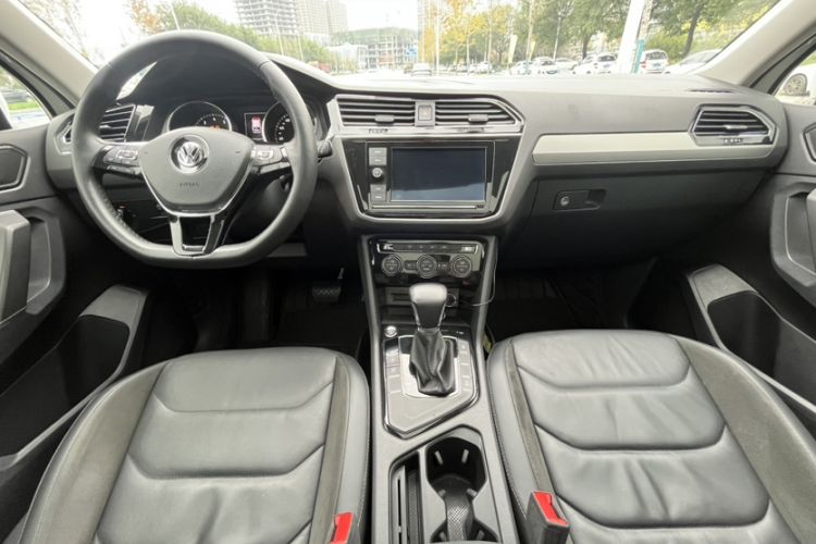 Used Volkswagen Tiguan L 2019 330TSI Automatic Two-Wheel Drive Panoramic Comfort Edition China V Standard
