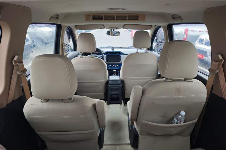 Used Wuling Hongguang 2019 1.5L S Standard Version China VI LAR
