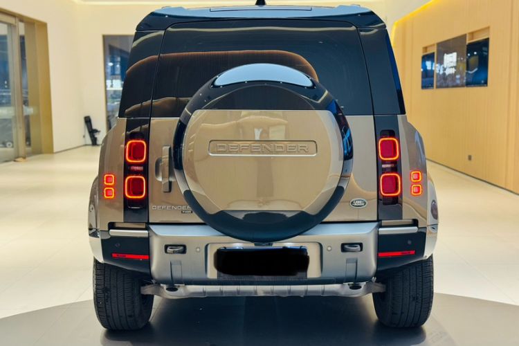 Used Land Rover Defender 2023 Facelift 110 3.0T P400 X-DYNAMIC HSE
