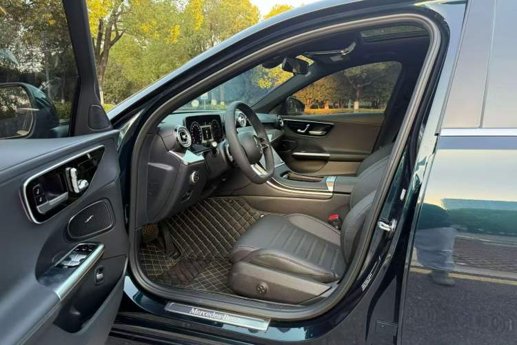 Used Mercedes-Benz C-Class 2023 Restyled C 260 L Sport Edition
