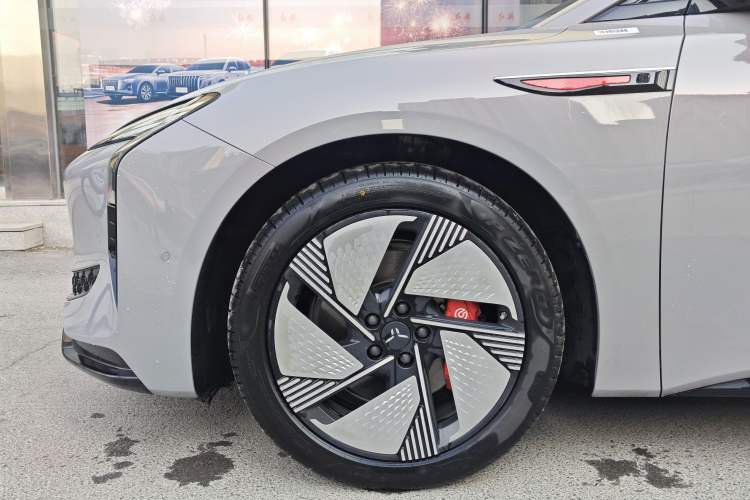 Used Hongqi EH7 2025 640 All-Wheel Drive Smart Selection Edition
