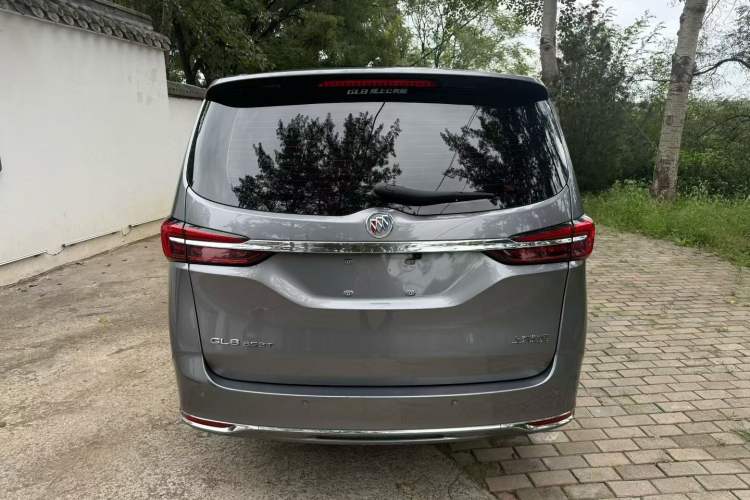 Used Buick GL8 2021 Land Cruiser Executive Class 652T Comfort Model
