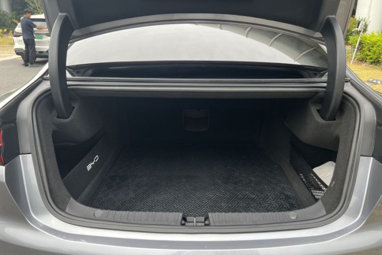 Used BYD Han 2020 EV Long-Range Luxury Model
