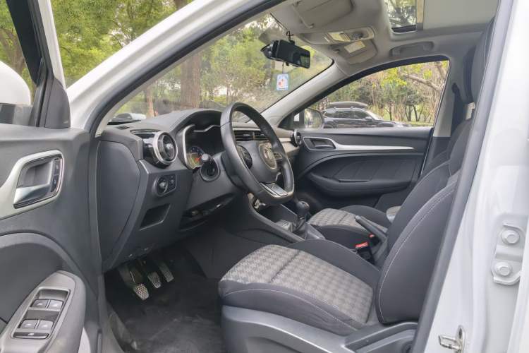 Used MG ZS 2020 Global Bestseller with 1.5L Engine Manual Transmission and a Massive 65-Inch Panoramic Sunroof Version
