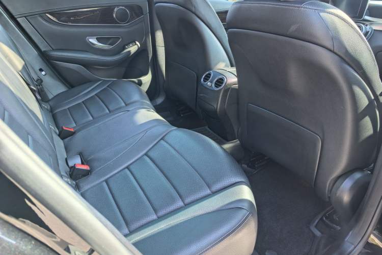 Used Mercedes-Benz GLC 2017 GLC 260 4MATIC Luxury Model