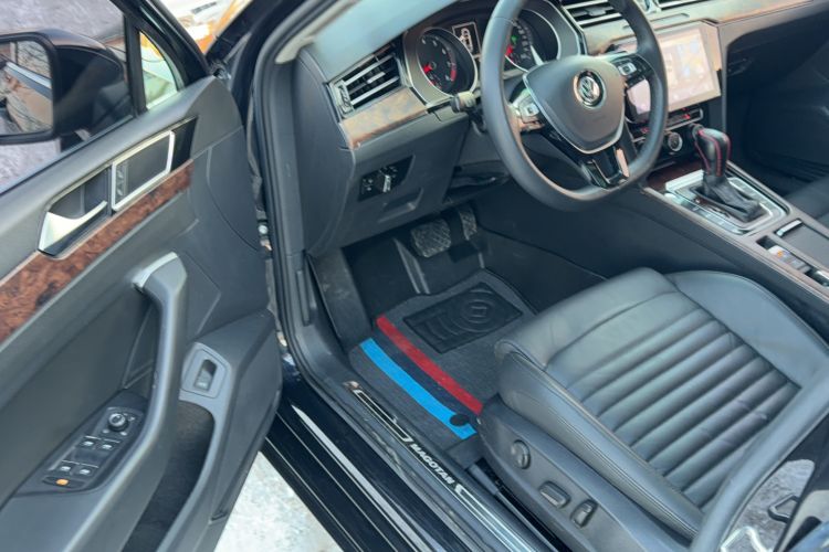 Used Volkswagen Magotan 2019 330TSI DSG Leading Edition China V Standard
