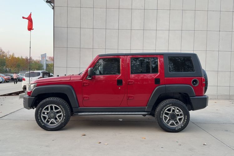 Used Beijing Auto BJ40 2016 40L 2.3T Automatic All-Wheel Drive Premium Edition
