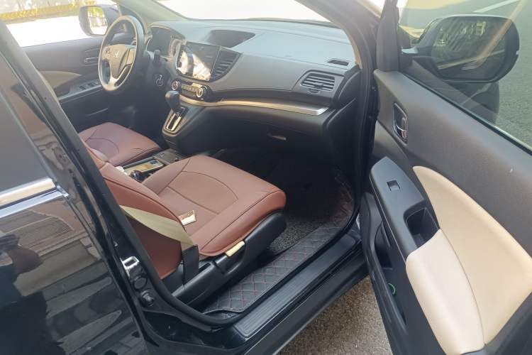 Used Honda CR-V 2016 2.0L Two-Wheel Drive Classic Edition
