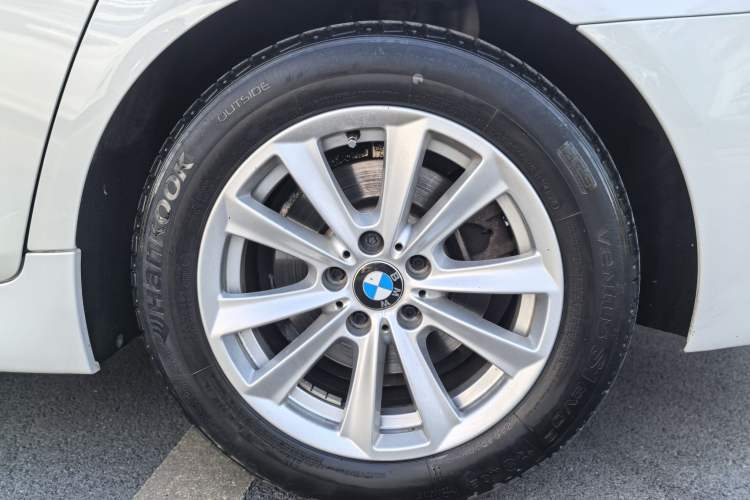 Used BMW 5 Series 2015 520i Elegant Edition