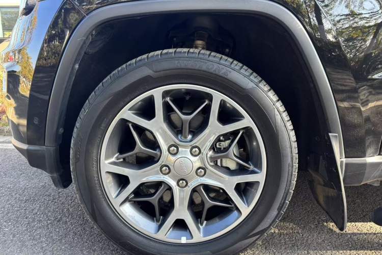 Used  Grand Cherokee 2020 3.0L Elite Navigation Edition
