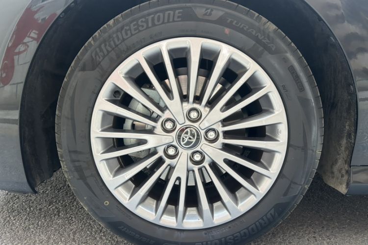 Used Toyota Camry 2024 Dual-Motor 2.0 HGVP Luxury Edition
