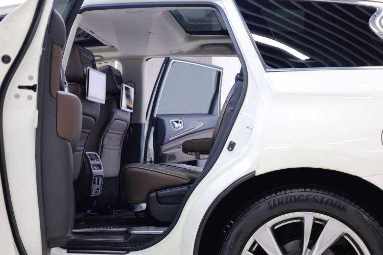 Used Infiniti QX60 2014 2.5 S/C Hybrid All-Wheel-Drive Versatile Edition