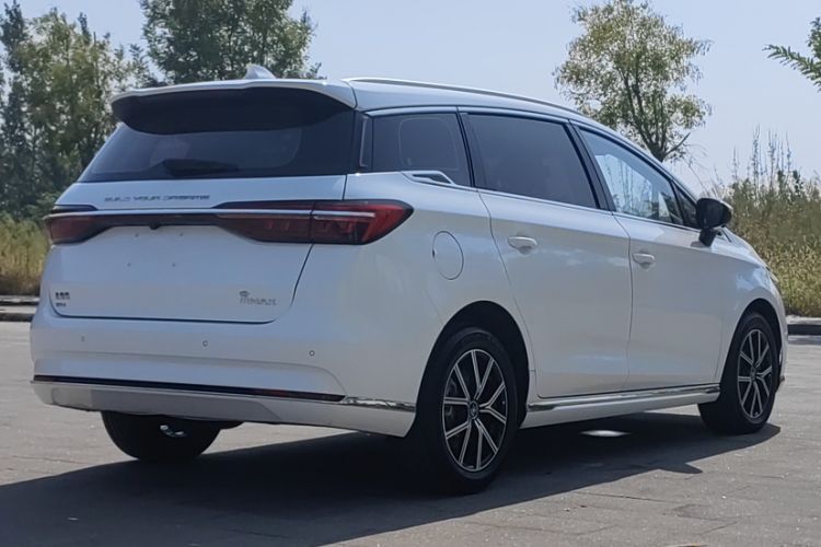 Used BYD Song MAX New Energy 2022 DM-i 105KM Prestige Model
