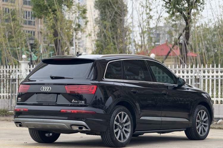 Used Audi Q7 2016 45 TFSI Technology Edition
