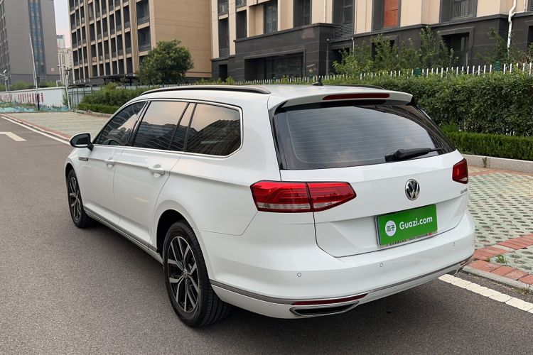 Used Volkswagen Variant 2018 380TSI Two-Wheel Drive Comfort Edition
