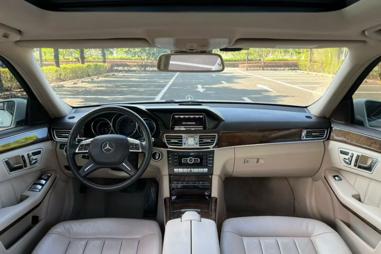 Used Mercedes-Benz E-Class 2014 E 260 L Luxury Model
