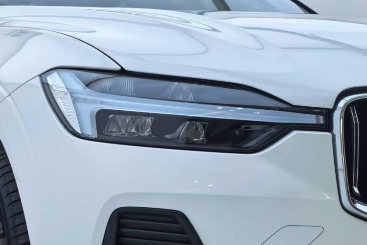 Used Volvo XC60 2024 B5 4x4 Smart Luxury Edition
