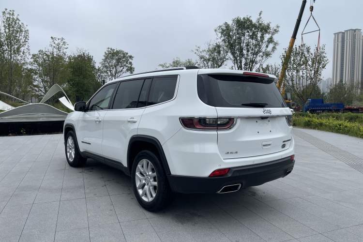 Used  Commander 2018 2.0T Two-Wheel Drive Enjoyment Version China VI Emission Standard
