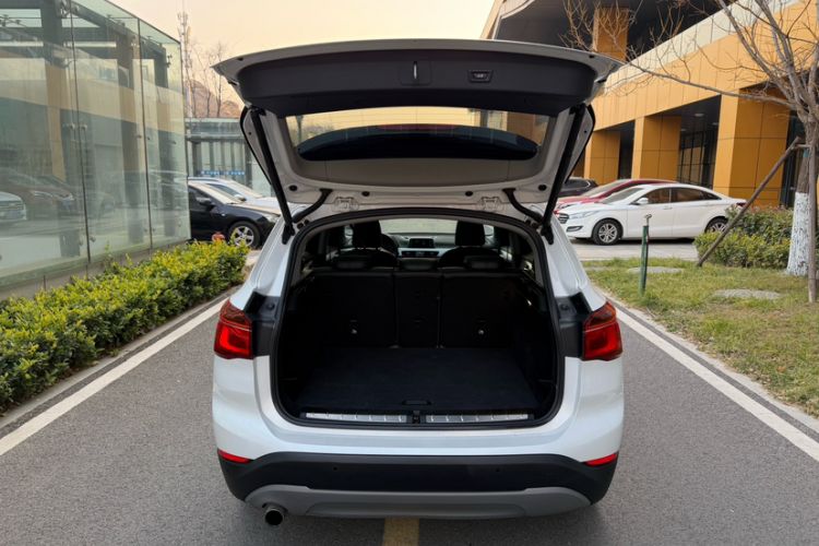 Used BMW X1 2019 sDrive18Li Fashion Model