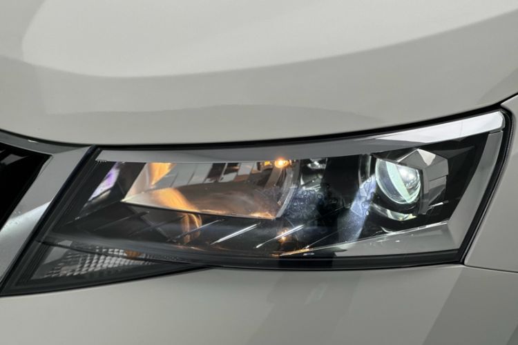 Used Skoda Kamiq 2020 1.5L Automatic Comfort Edition
