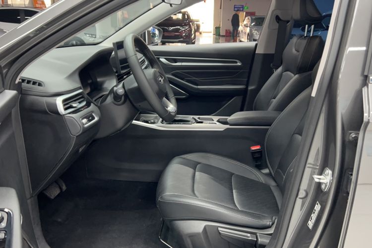 Used Geely Auto Emgrand 2023 4th Generation Champion Edition 1.5L CVT Prestige Model
