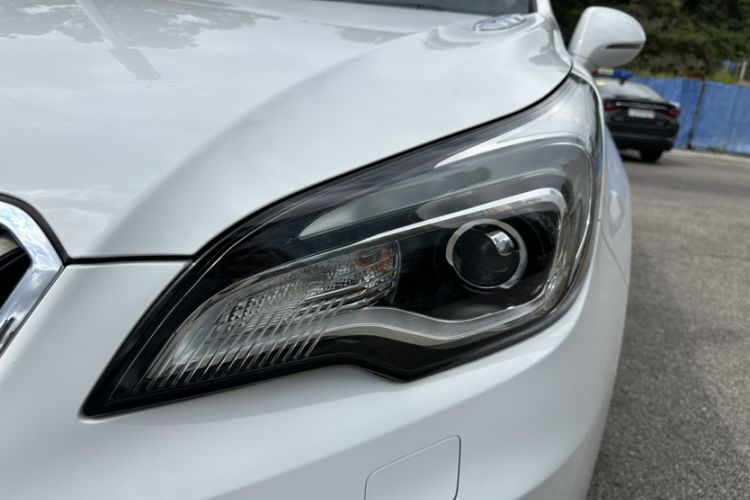 Used Buick Envision 2017 28T Four-Wheel Drive Elite Model
