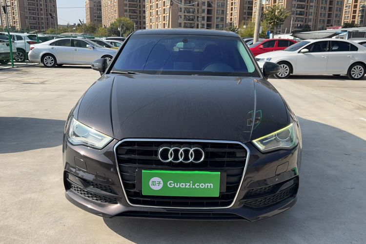 Used Audi A3 2014 Limousine 40 TFSI S line Comfort Model
