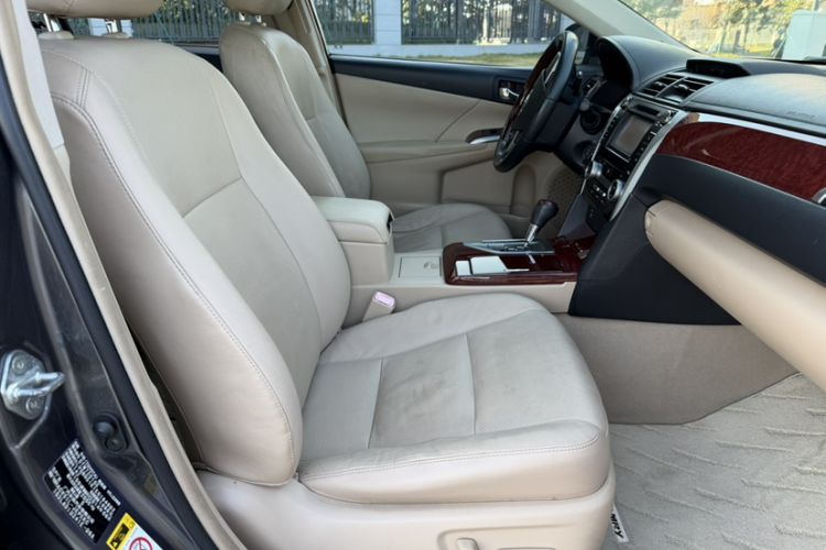 Used Toyota Camry 2013 2.0G Comfort Edition
