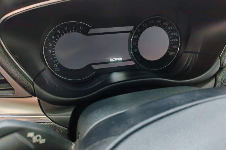 Used Lincoln MKC 2017 2.0T Two-Wheel Drive Deluxe Edition
