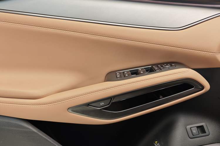 Used BYD Song L EV 2025 Intelligent Driving Version 662 km LiDAR Excellence Edition
