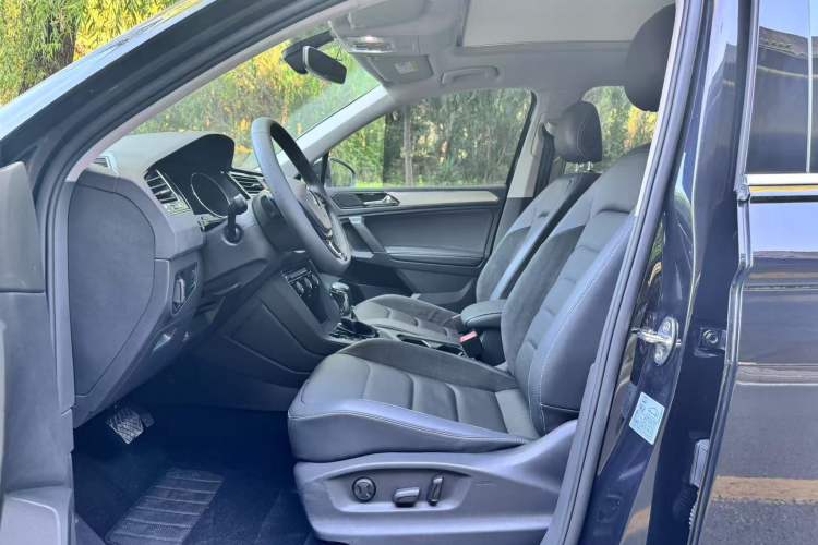 Used Volkswagen Tiguan L 2018 330TSI Automatic Two-Wheel Drive Luxury Edition
