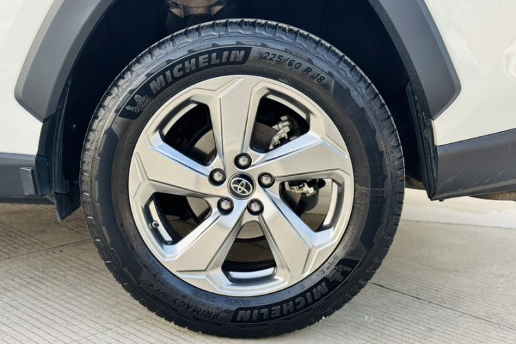 Used Toyota RAV4 2022 2.0L CVT Two-Wheel Drive Fashion Plus Edition
