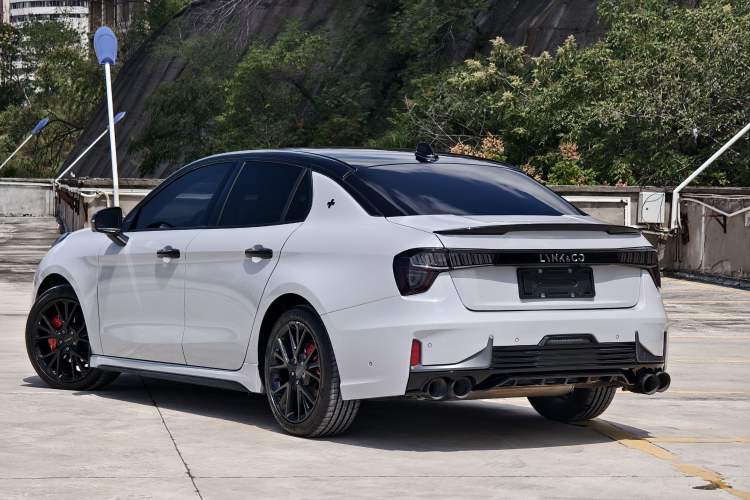 Used Lynk & Co 03 2022 2.0TD DCT JingPro
