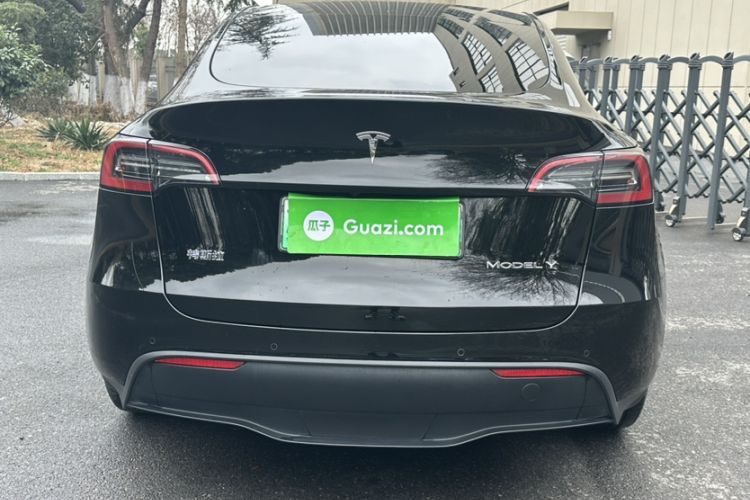 Used Tesla Model Y 2023 Rear-Wheel-Drive Version