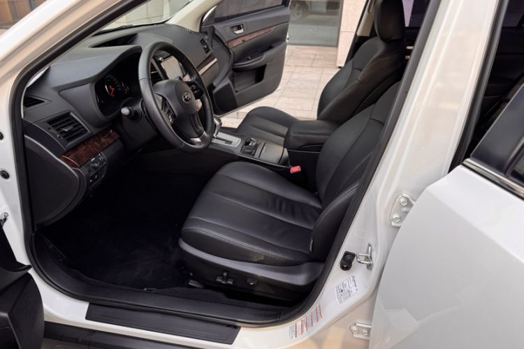 Used Subaru Outback 2013 2.5i Luxury Edition
