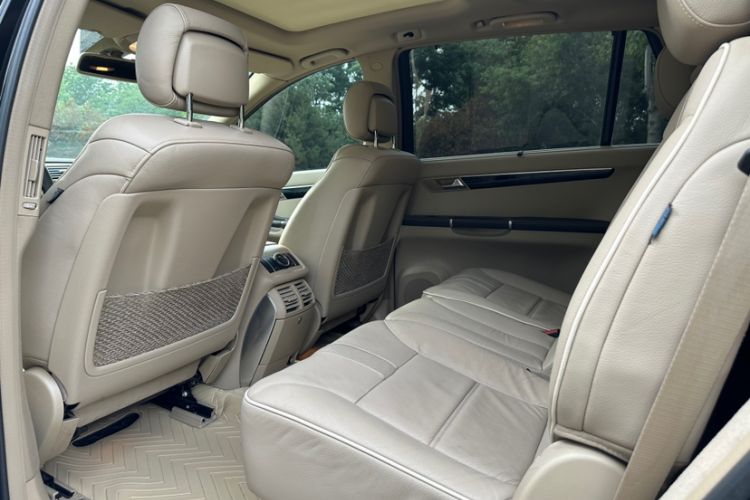 Used Mercedes-Benz R-Class 2017 R 320 4MATIC Business Edition Prestige Model