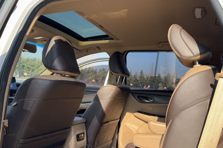 Used Baojun 730 2017 1.5T Manual Prestige Version 7 Seats