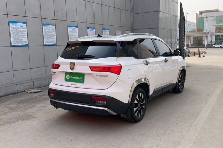 Used Baojun 530 2021 Global Car Anniversary Edition 1.5T CVT Luxury Model 7 Seats