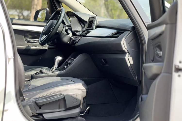 Used BMW 2 Series Active Tourer 2016 218i Fashion Model