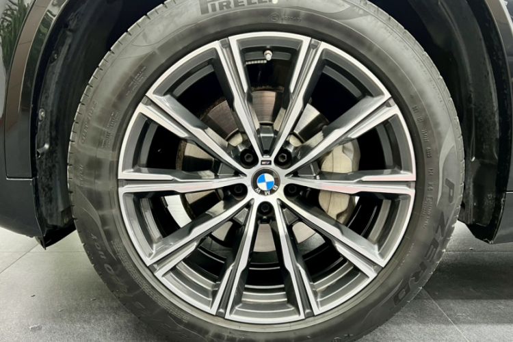 Used BMW X5 2022 Restyled xDrive 30Li Luxury Version M Sport Package