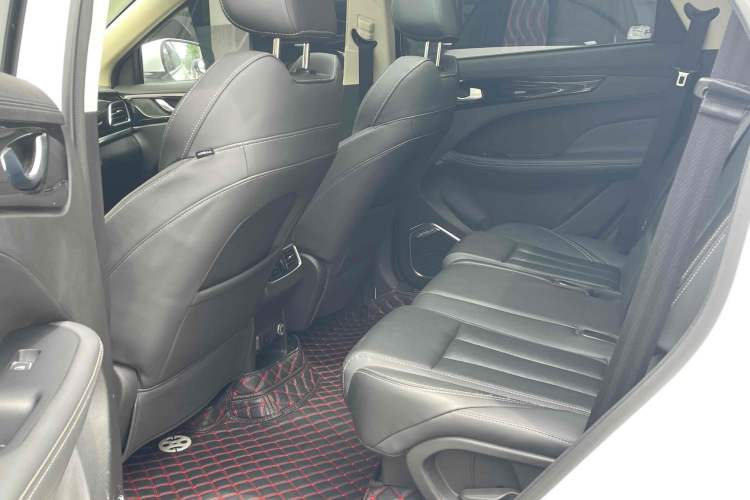 Used Jetour X90 2019 1.5T Automatic Smart Enjoyment Model 5 Seats China V Emission Standard
