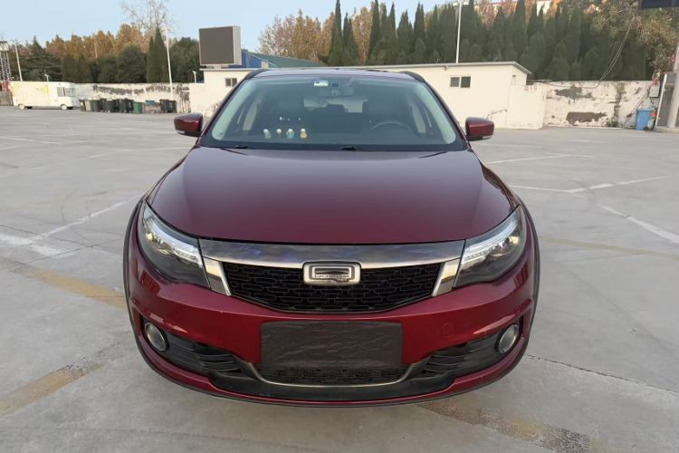 Used Qoros 3 2015 Urban SUV 1.6T Automatic ZhiKu Model
