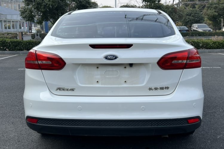 Used Ford Focus 2015 Sedan 1.6L Automatic Trend Model