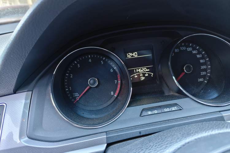 Used Volkswagen Bora 2017 1.6L Manual Fashion Model
