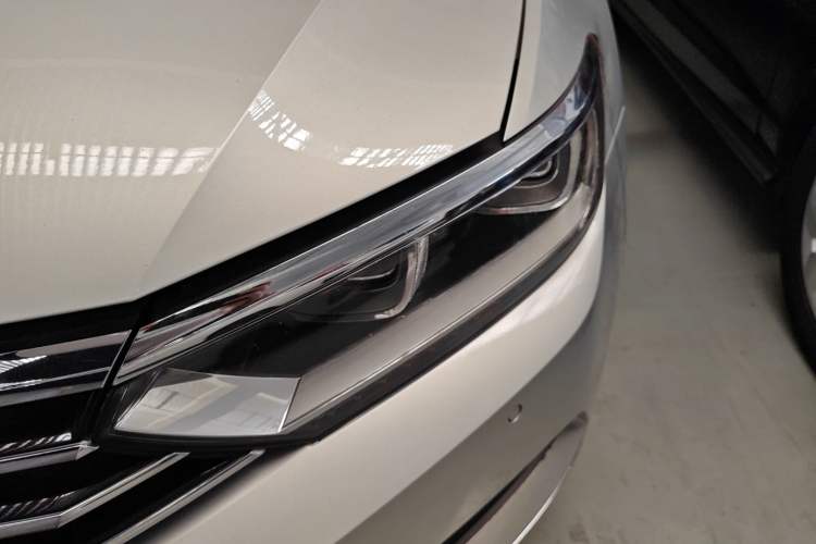 Used Volkswagen Magotan 2018 Facelift 330TSI DSG Luxury Model
