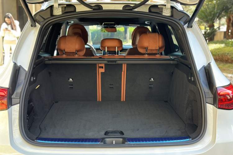 Used Mercedes-Benz GLC 2024 Refreshed GLC 300 L 4MATIC Dynamic Version 5 Seats
